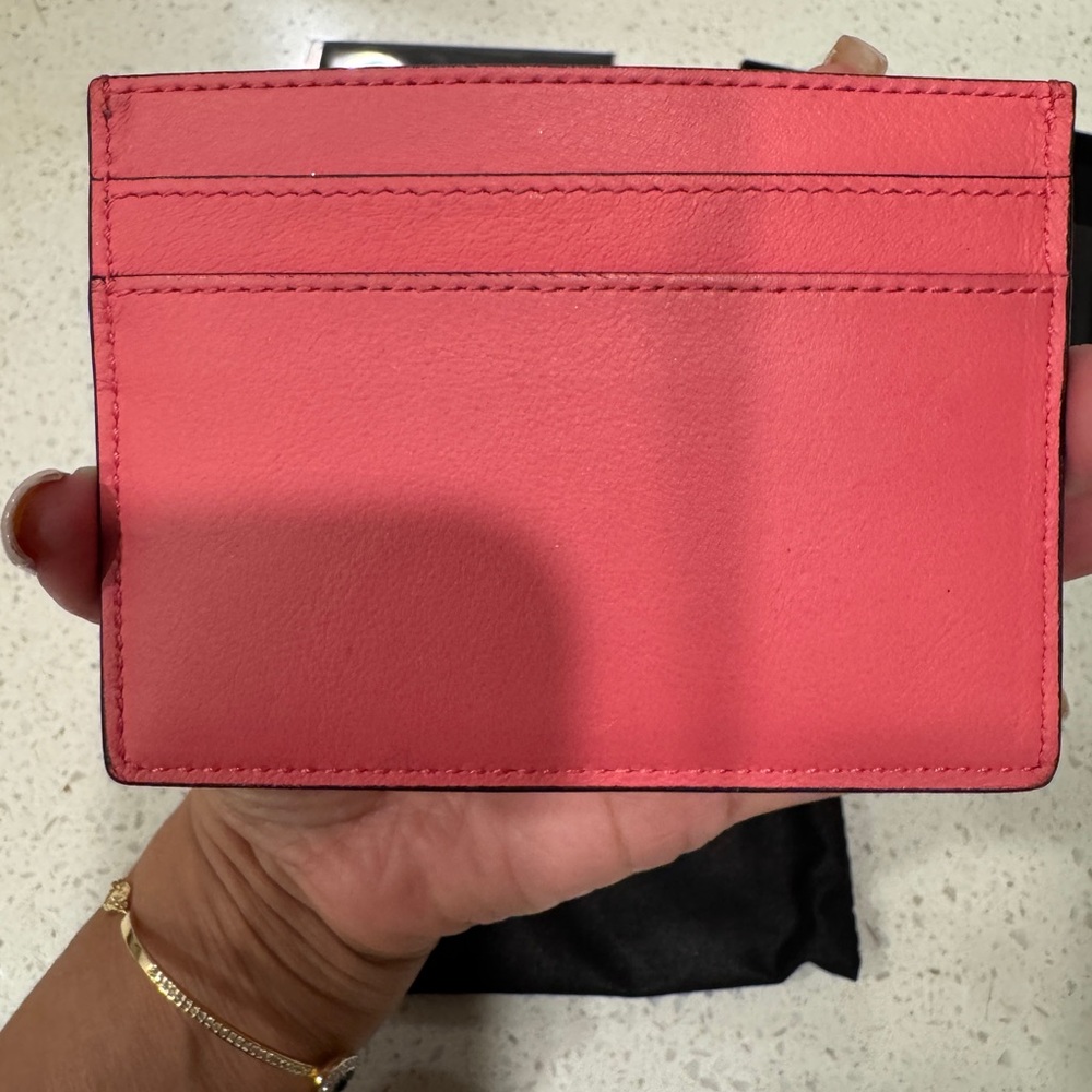 Saint Laurent Fuchsia Card Holder with Black Logo - Picture 6 of 16